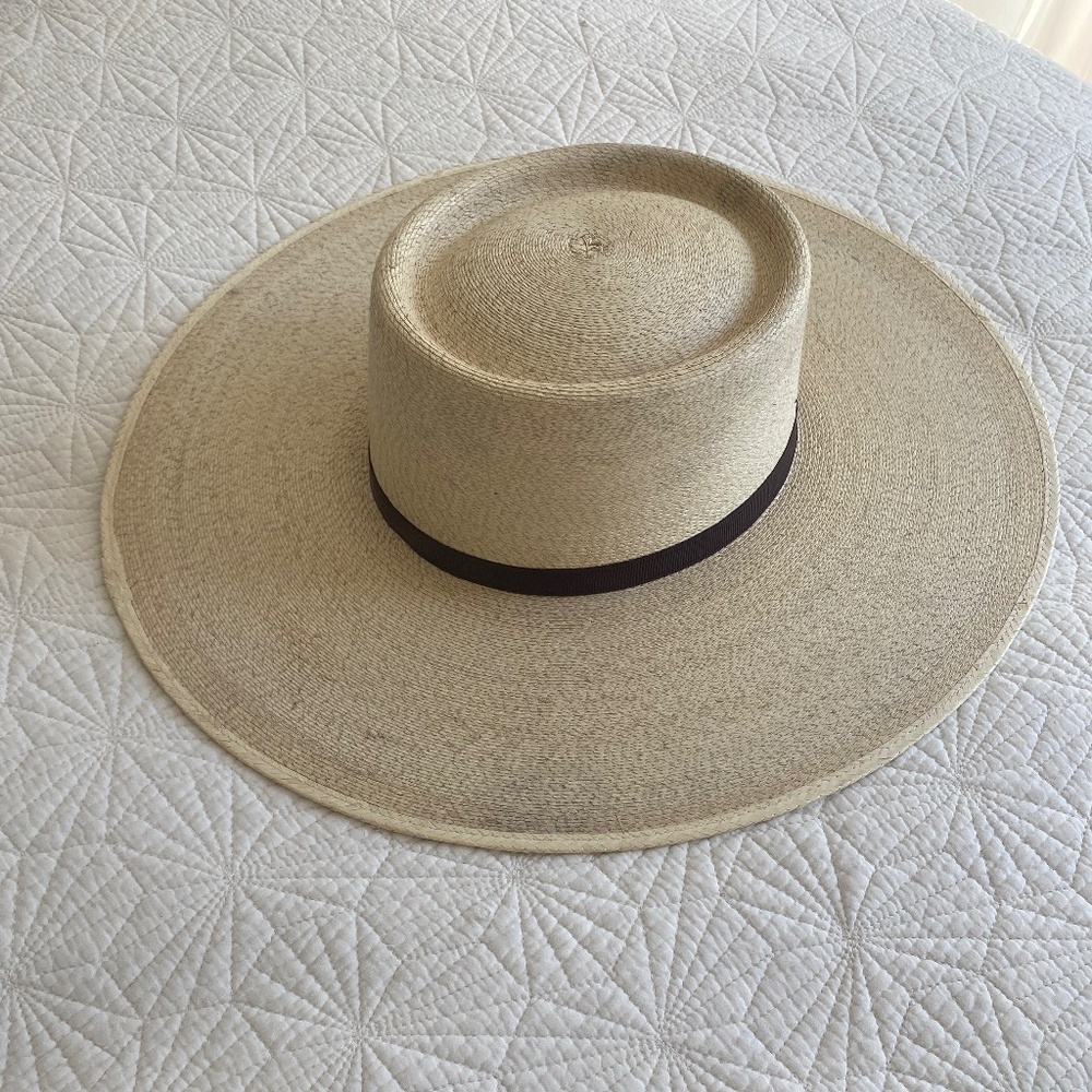 Rare Sun Body Hat (Brand New) size 7 3/8